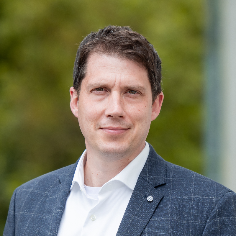  Holger Triebel
